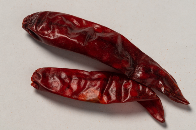 Whole Red Pepper - 90,000 Scoville units (1 lb.)